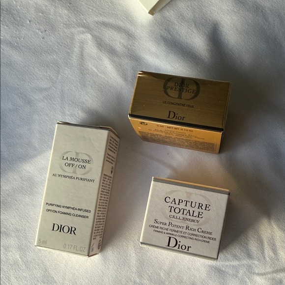 Dior Prestige and Capture Skincare Set in Gold and White - Picture 6 of 10
